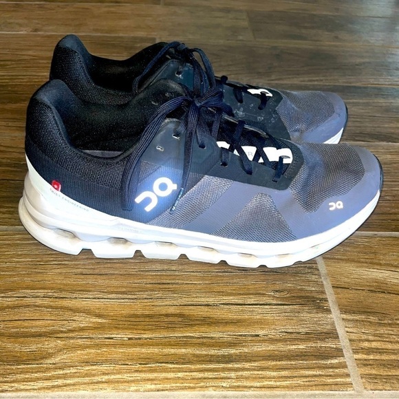 On Running Other - On Cloud Cloudrunner Road-Running Shoes